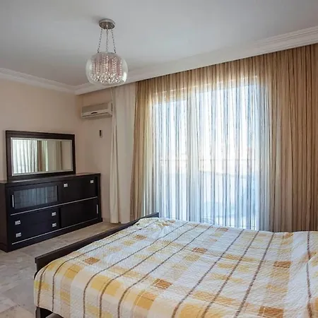 Sea View Penthouse 4+1 Appartement